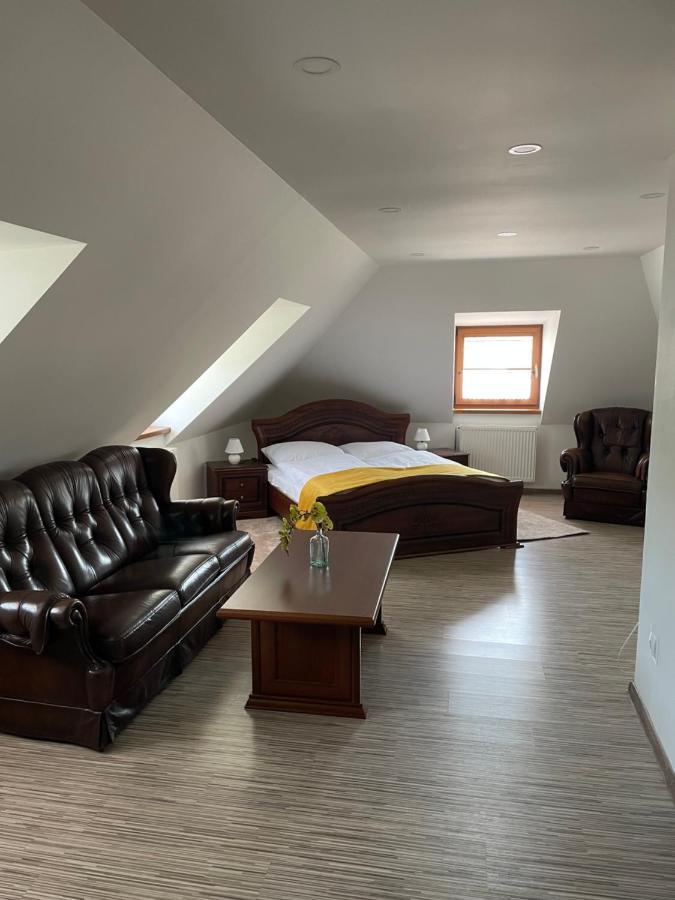 Penzion U Dvoch Levov Oravsky Podzamok Extérieur photo