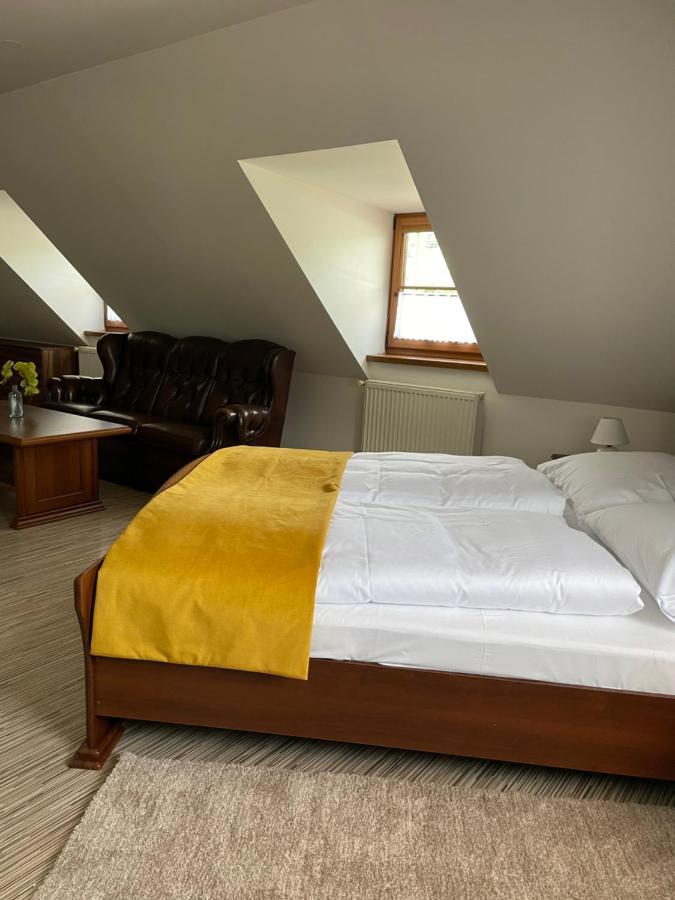 Penzion U Dvoch Levov Oravsky Podzamok Extérieur photo