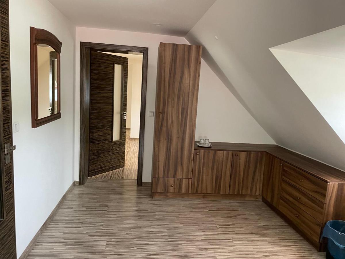 Penzion U Dvoch Levov Oravsky Podzamok Extérieur photo