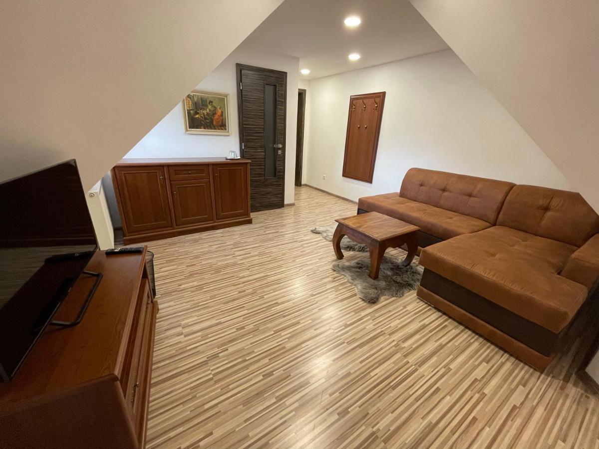 Penzion U Dvoch Levov Oravsky Podzamok Extérieur photo